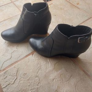 Clarks heeled boots